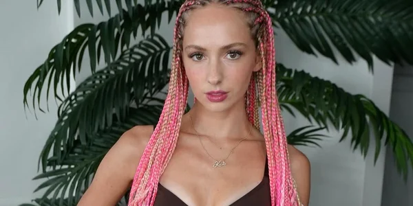 natalie reynolds influencer jpg
