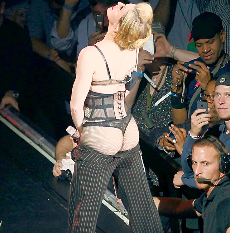 Madonna, cântăreaţă, 54 de ani