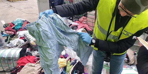 containere cu gunoi la Constanta foto garda de coasta