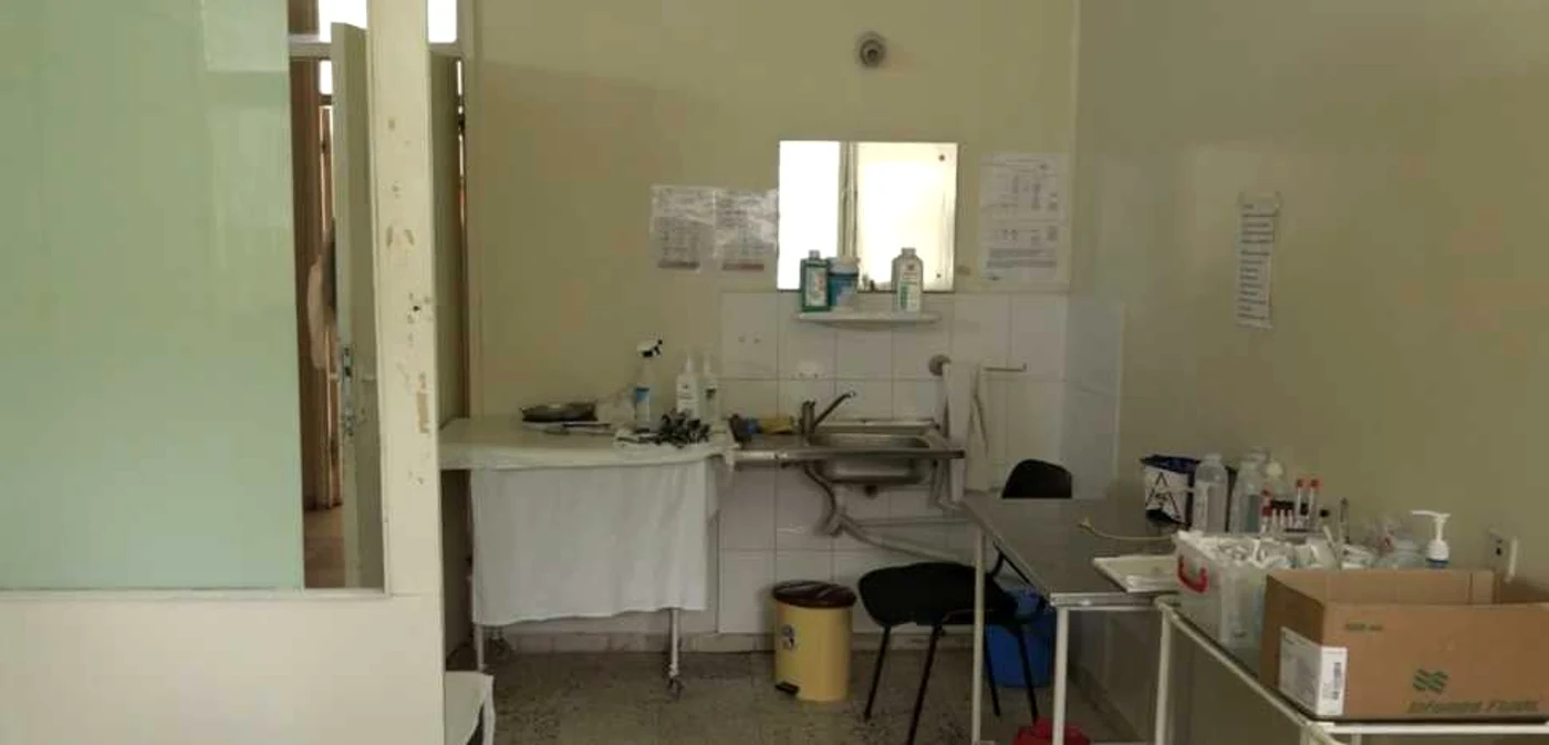 Instrumentarul şi mobilierul medical este vechi şi ruginit