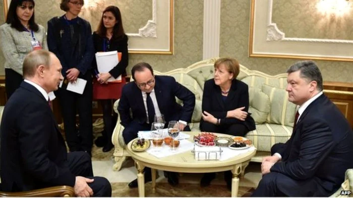 Fostul cancelar german Angela Merkel şi fostul preşedinte francez Francois Hollande au mediat negocierile între preşedintele rus Vladimir Putin şi omologul său ucrainean de atunci, Petro Poroşenko