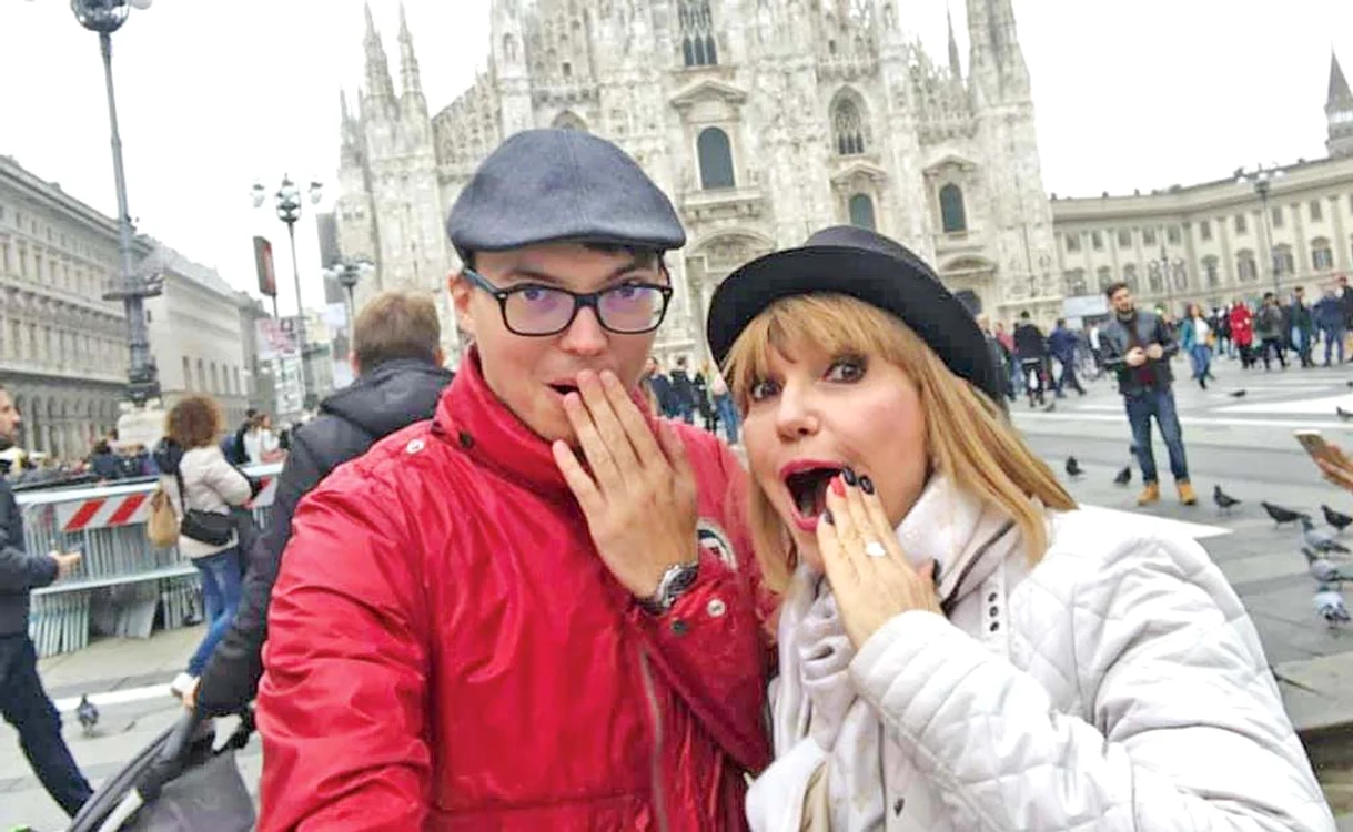 Weekendul trecut a vizitat Domul din Milano împreună cu fiul ei, Victor