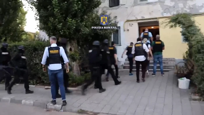 Rețea de proxeneți, destructurată în Târgoviște. FOTO captură IPJ Dâmbovița