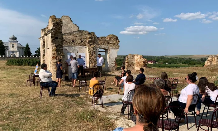 A început Școala de vară de la  Conacul Cantacuzino Pașcanu, Ceplenița, Iași (9   22 august 2021) jpeg