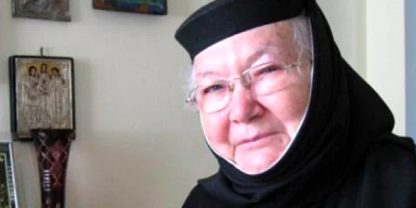Maica Semfora Gafton de la Mănăstirea Sfânta Maria din Techirghiol Sursa ziarulumina.ro