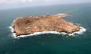 gardieni Insula Serpilor viata1 jpeg