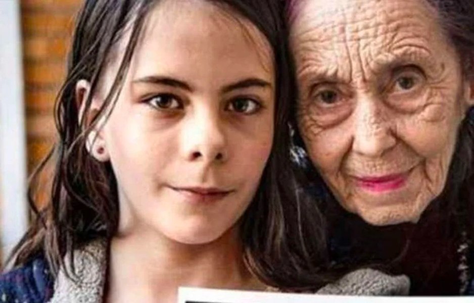 Adriana Iliescu și-a văzut visul cu ochii, după ce a născut la 66 de ani. Eliza împlinește 19 ani: „O ajut cum pot”