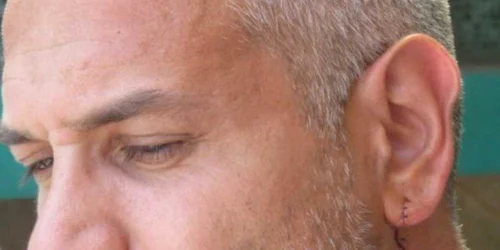 Dragoş Ţăndărescu a fost înjunghiat în zona gâtului