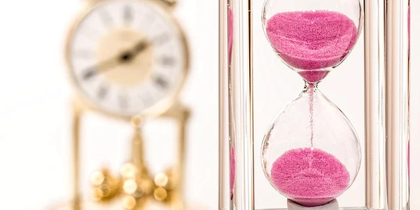 hourglass 1703330 640 jpg