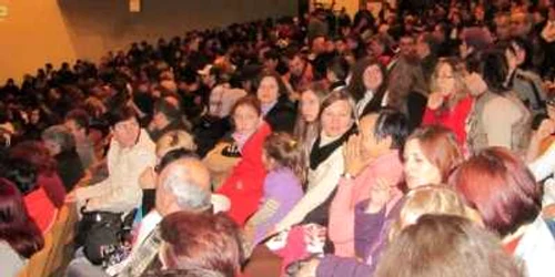 Intrarea la spectacol este liberă