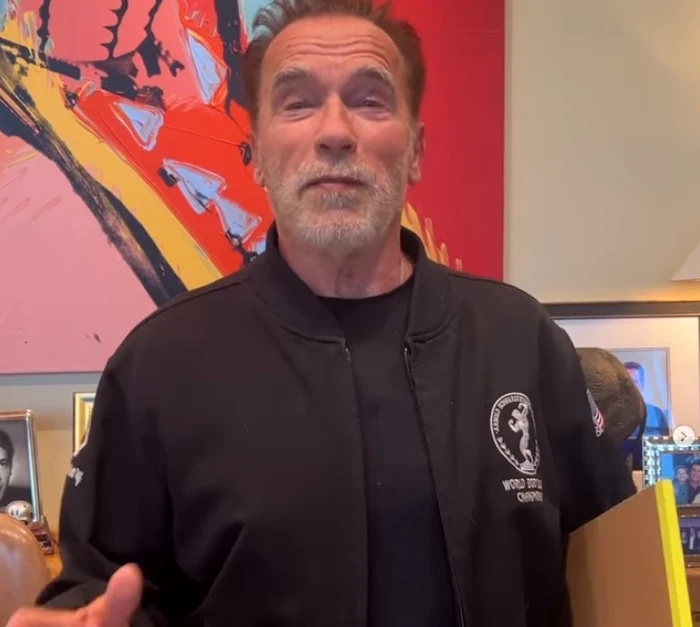 Arnold Schwarzenegger alături de frații Klitschko care apără Kievul - foto Instagram