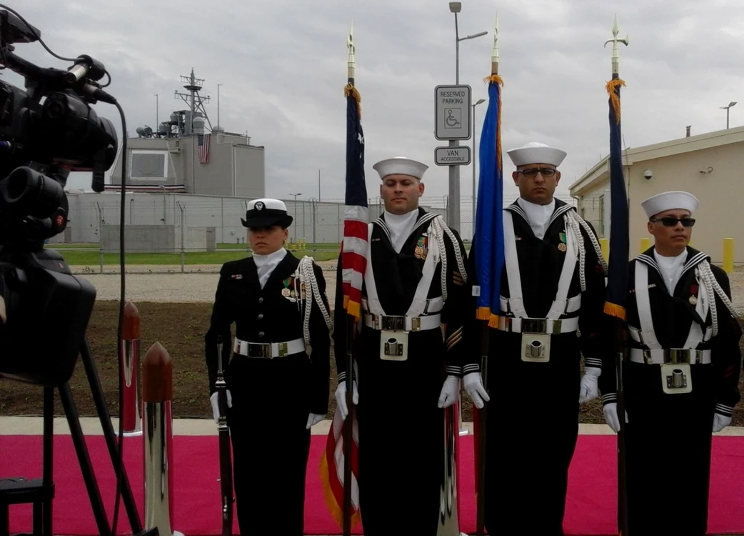 Soldaţi americani la ceremonia de  activare a scutului antirachetă de la Deveselu