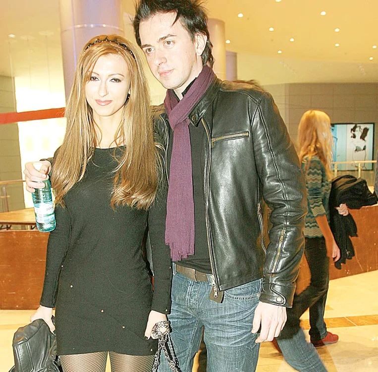 
    Andreea Bălan şi Keo,  după şapte ani îşi  fac casă împreună  