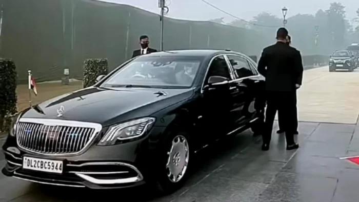 Șeful Indiei a ales un Mercedes