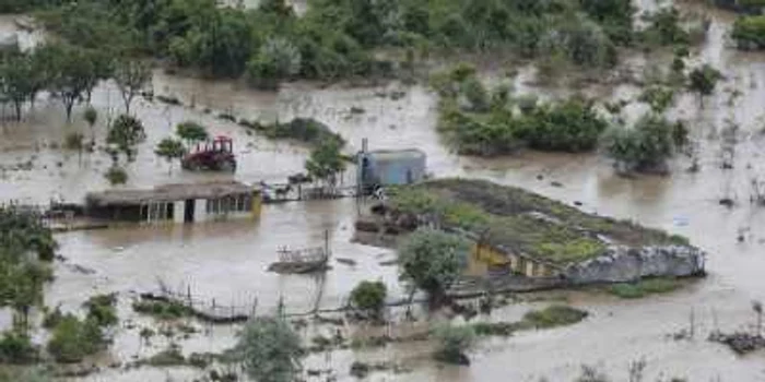 Vedere aeriană a unei zone inundate din staţiunea Albena FOTO Reuters