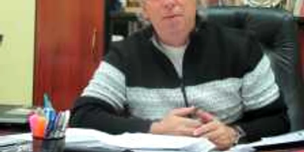 Şeful învăţământului din Sălaj spune că va sta acasă în noaptea dintre ani