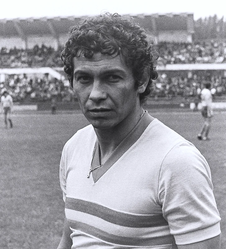Mircea Lucescu la Hunedoara  Foto Aurel Herlea in anii 80 (7) jpg