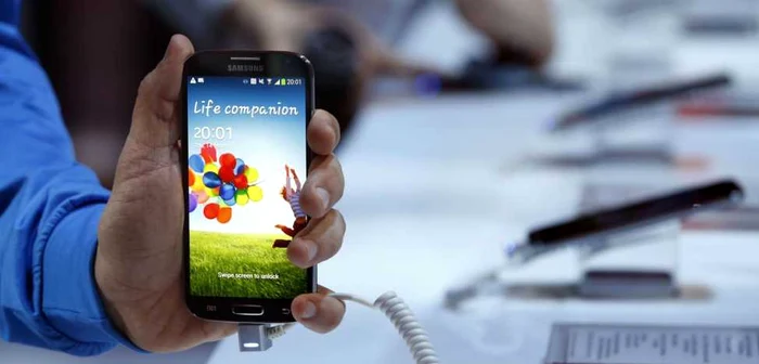 Samsung Galaxy S4 dispune de funcţia Smart Pause FOTO Reuters