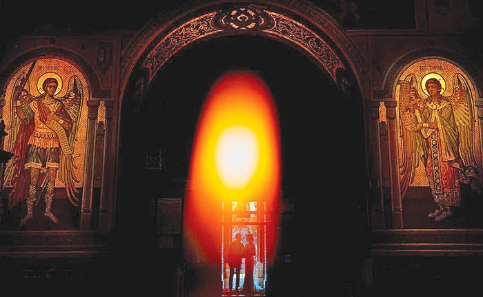 Ana-Maria şi Daniel surprind, cu aparatul foto, momente unice