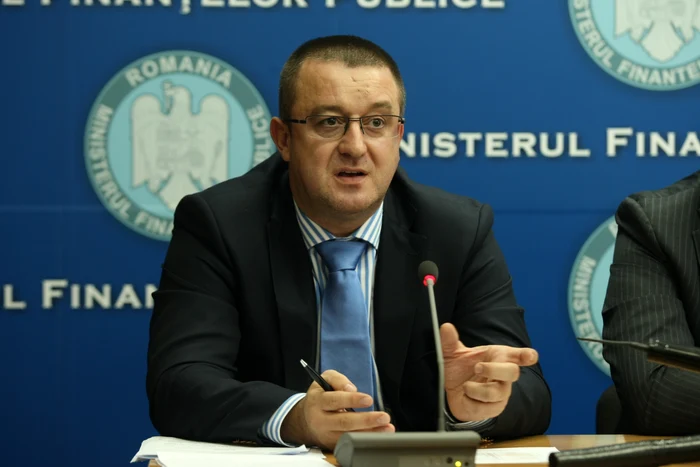 
    Fostul şef al ANAF, Sorin Blejnar, apare într-un dosar de avaziune fiscală de 15 milioane de euro  