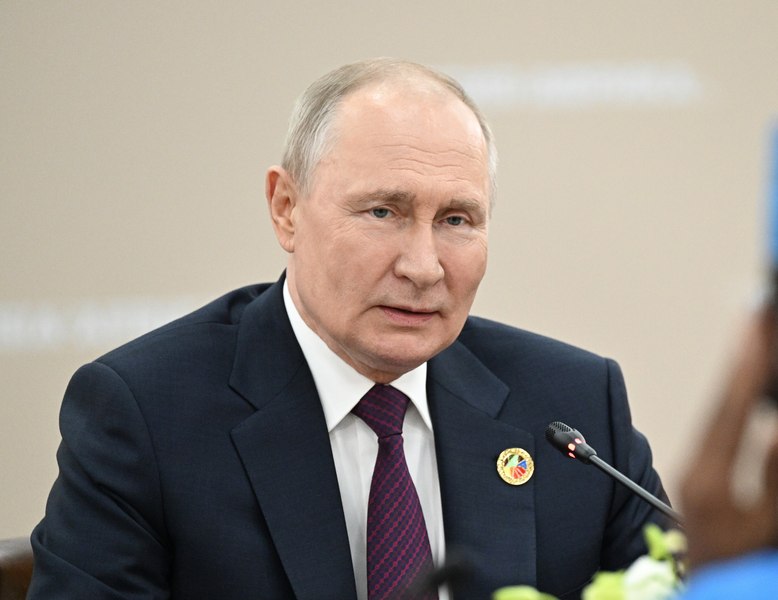 Putin: „Trebuie să oferim un cuvânt de recunoştinţă conducerii Hamas”. Întâlnire cu ruşii eliberaţi din captivitate