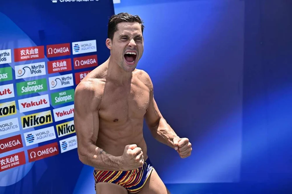 Săritorul în apă de la mare înălțime Constantin Popovici, vicecampion în Seria Mondială Cliff Diving