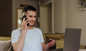 De ce tot mai mulți români preferă să își gestioneze banii direct din aplicație jpg