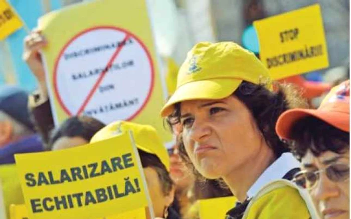 La salarii, profesorii români sunt la coada clasamentului european Foto: Adevărul