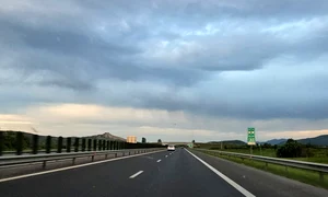 Autostrada Foto Daniel Guță ADEVĂRUL jpg