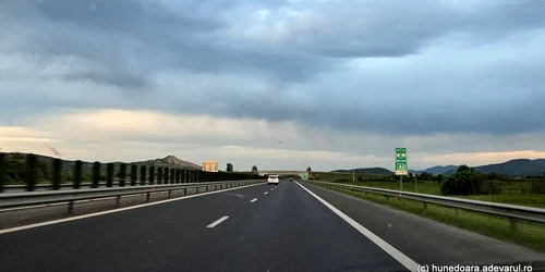 Autostrada Foto Daniel Guță ADEVĂRUL jpg