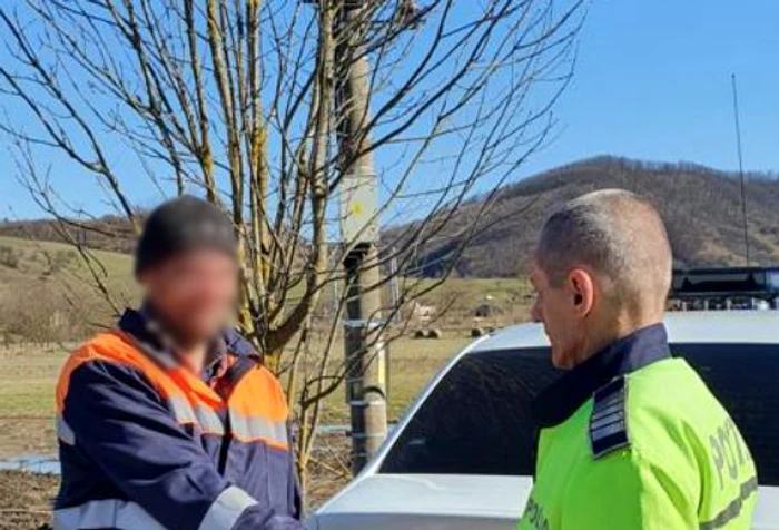 Omul a predat banii Poliției. FOTO IPJ Bistrița-Năsăud