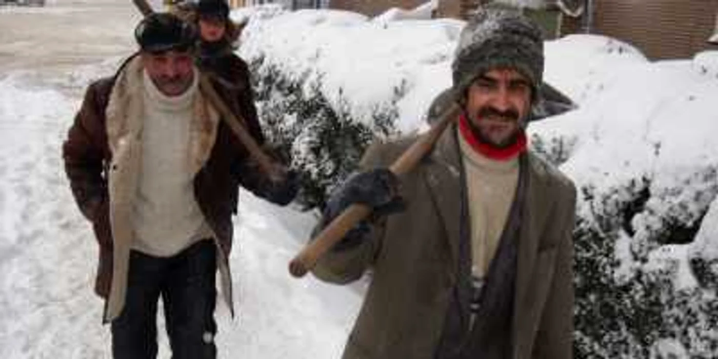 Muncitorii au câştigat bani frumoşi din deszăpezire