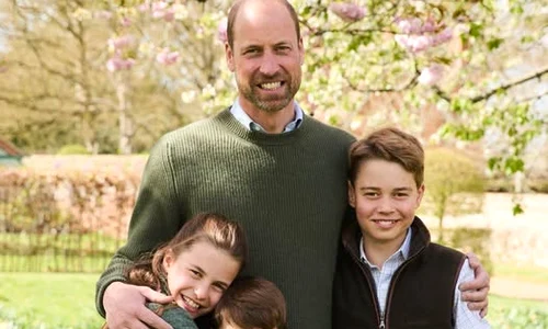 Prințul William cu cei trei copii ai lor de Ziua Tatălui FOTO FB William and Kate jpg