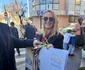 Andreea Esca şi echipa A-List împart flori de 8 martie / foto: Click!