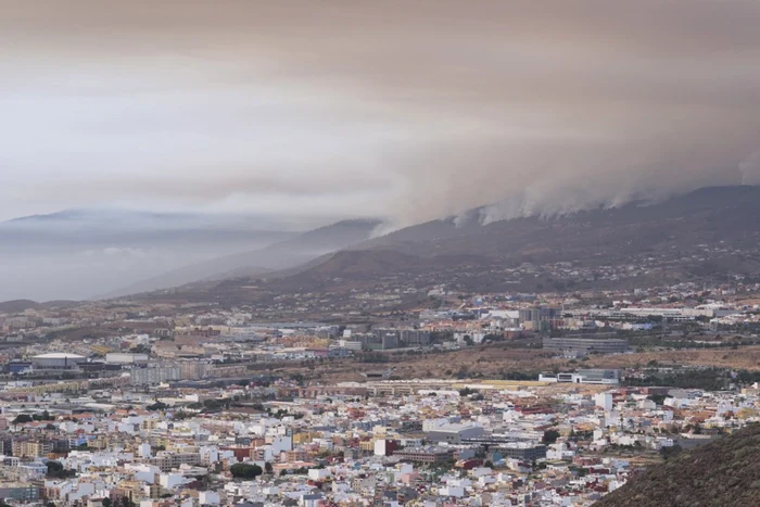 Incendiu în Tenerife  FOTO EPA EFE