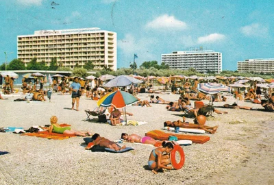 Stațiunea Mamaia în comunism  Sursa Delcampe (26) jpg
