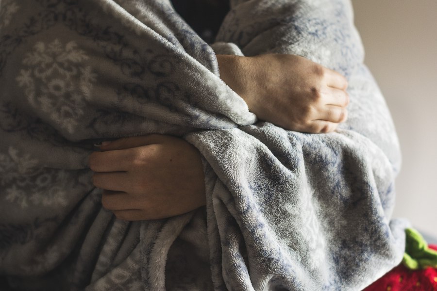 Viagra, folosită și pentru o afecțiune care afectează mai ales femeile. Ce legătură are celebra pastilă albastră cu mâinile reci