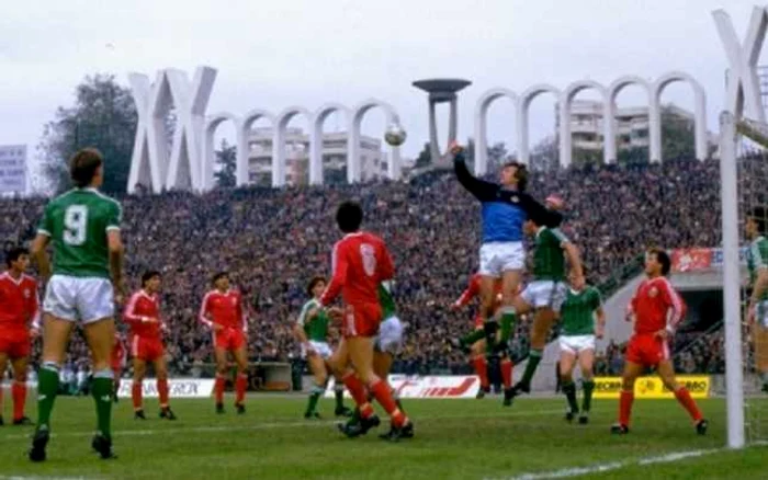 Irlanda de Nord ne-a învins la Bucureşti în 1985 FOTO Sunt Iulian Anghel, editor Adevărul, şi consider că este penibil să specific sursele fotografiilor