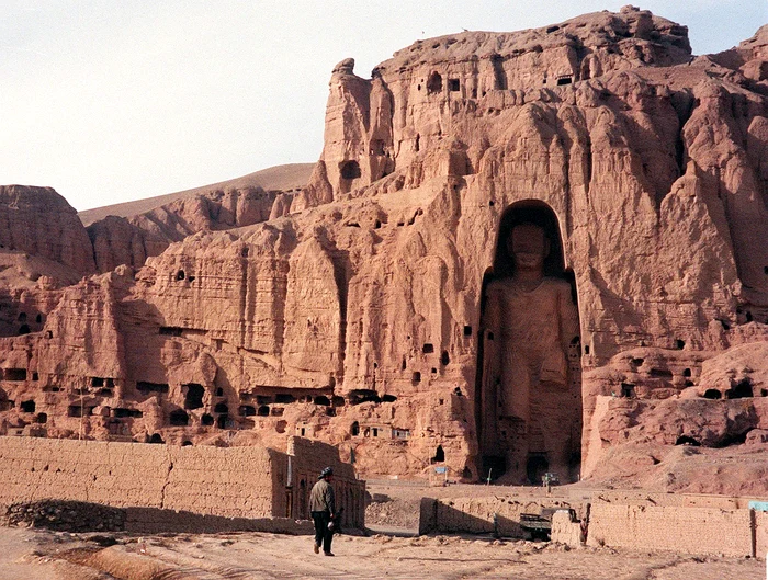 Statuia lui Buddha din Bamiyan care nu mai există. FOTO: AFP