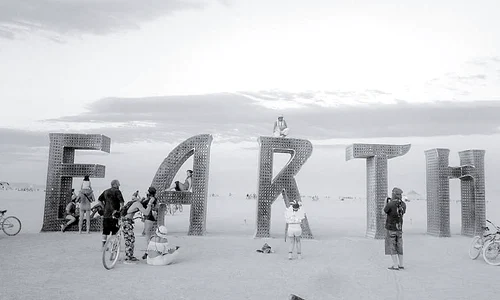 Burning Man – oamenii și libertățile lor jpeg