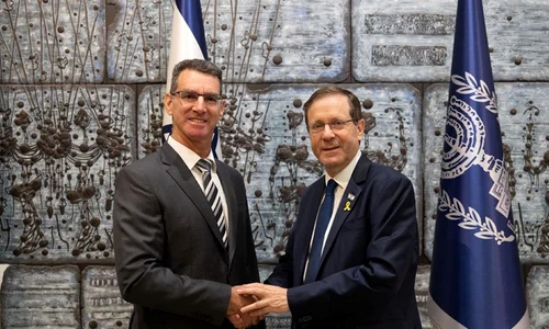 Întâlnirea dlui Ambasador Dr  Lior Ben Dor cu Președintele Statului Israel, E S  Isaac Herzog  Foto Facebook Ambasada Israelului în România jpg