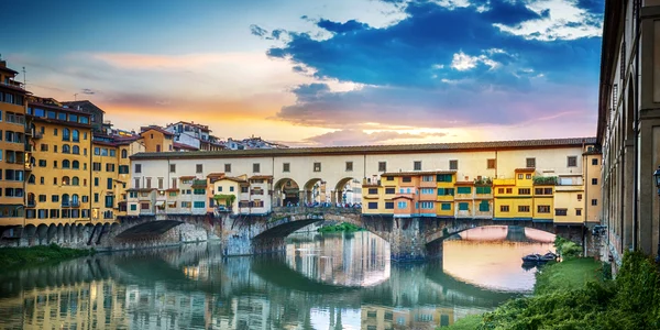 Ponte Vecchio Florența shutterstock 1165385719 jpg