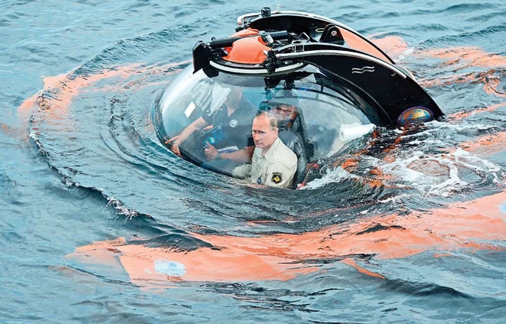 Putin reactivează unitatea de sabotaj submarin. Londra avertizează asupra relansării operațiunilor GUGI