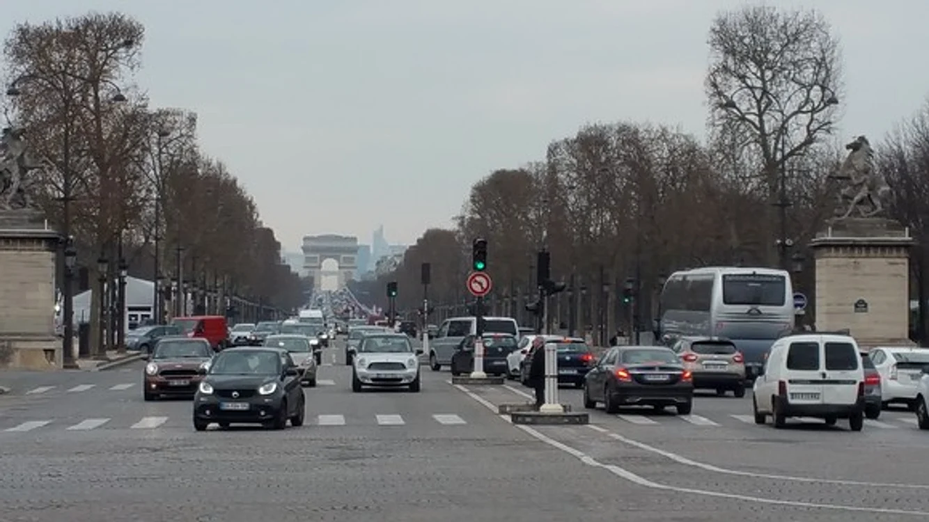 
    Așa arată declarația pe care trebuie s-o completeze francezii ori de câte ori ies din casă  