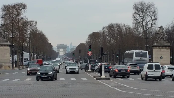 
    Așa arată declarația pe care trebuie s-o completeze francezii ori de câte ori ies din casă  