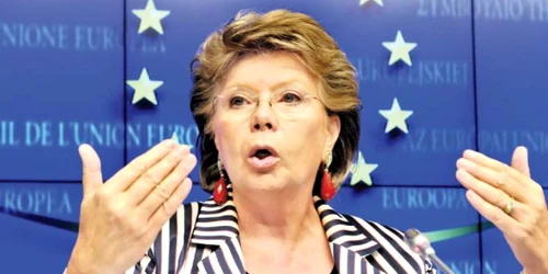 Viviane Reding a monitorizat atent guvernarea Ponta