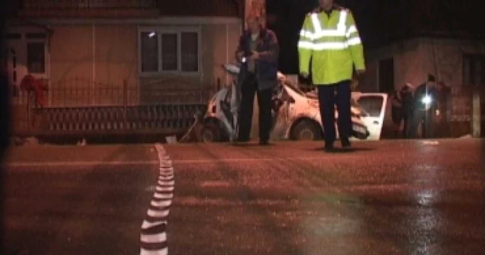 Polițiștii cercetează împrejurările în care s-a produs accidentul