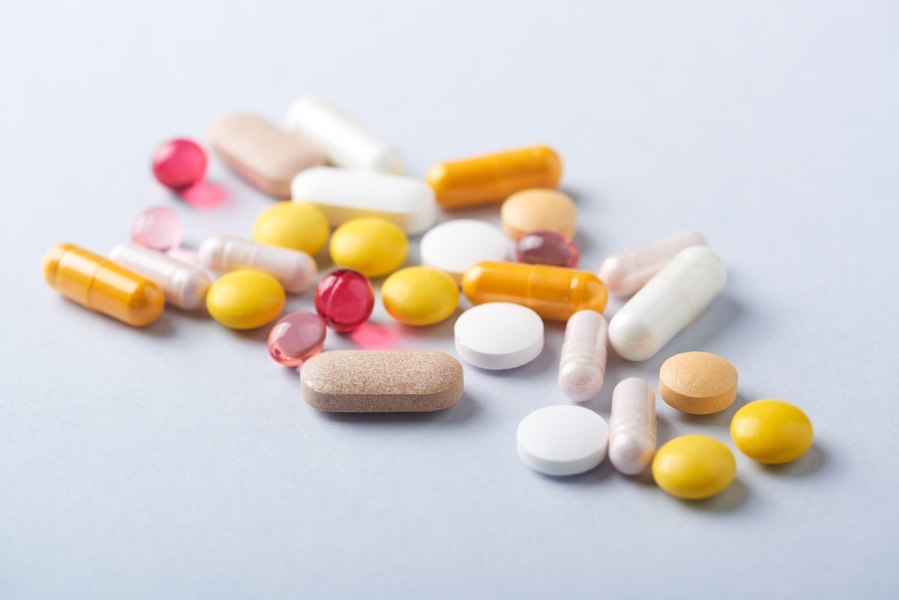 Un expert în nutriție dezvăluie cele două suplimente pe care le ia și cele trei la care a renunțat: „Sunt complet lipsite de valoare”