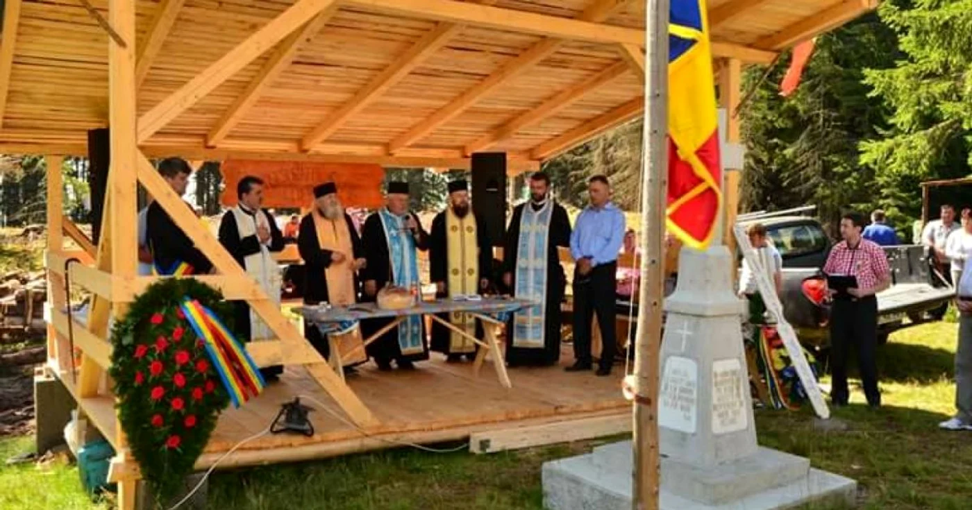 monument apuseni