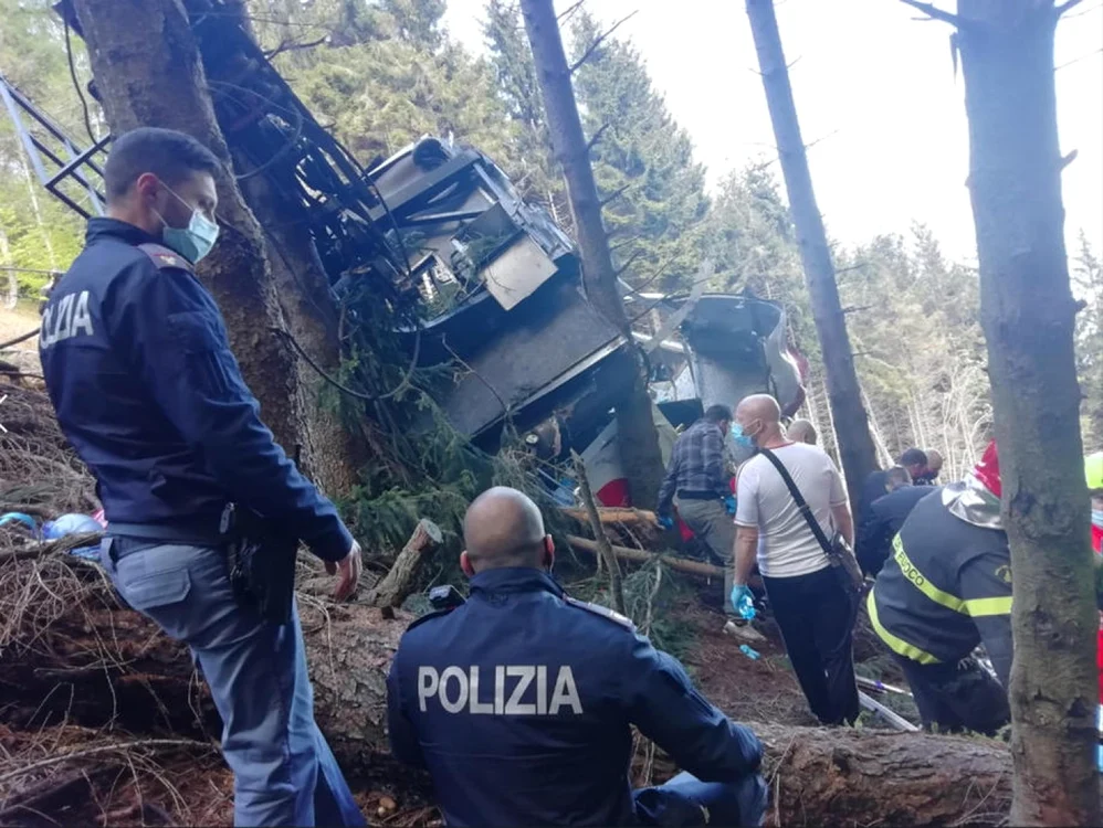 După tragedia din staţiunea Stresa, din Italia, ce a avut loc în luna mai, Eitan Biran a rămas singurul supravieţuitor, trezindu-se din comă în data de 28 mai. FOTO EPA-EFE